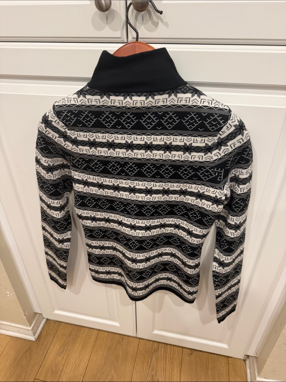 Alp N Rock Black and White Patterned Scoop-Turtleneck Sweater - Picture 6 of 6